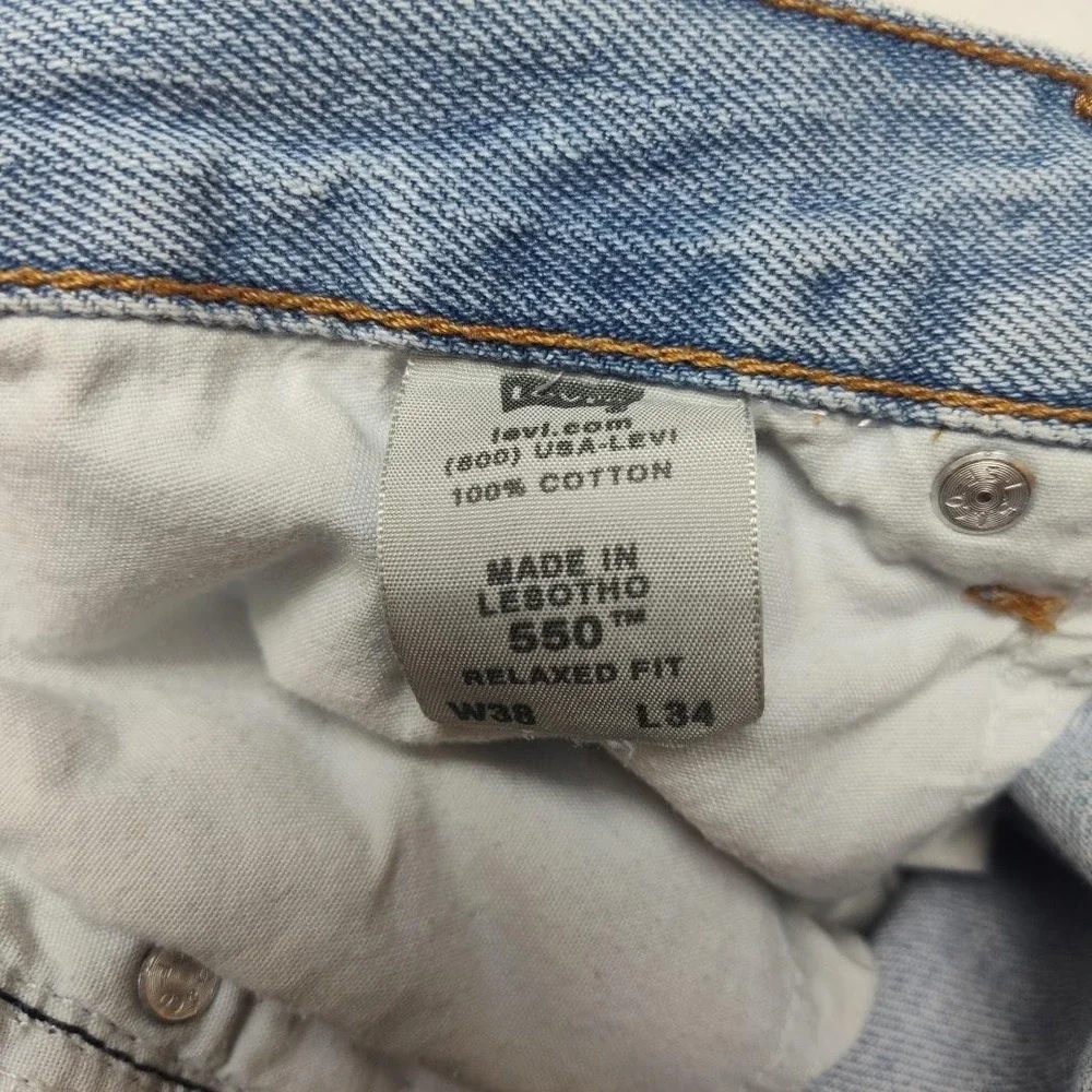 Levis 550 Jeans Mens 38x34 Light Wash Y2K Relaxed Fit‎ Tapered Leg Blue Denim